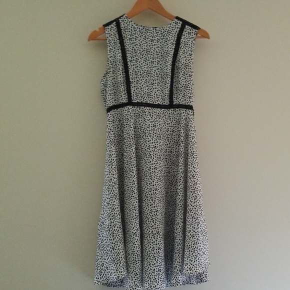 h&m tiger print dress